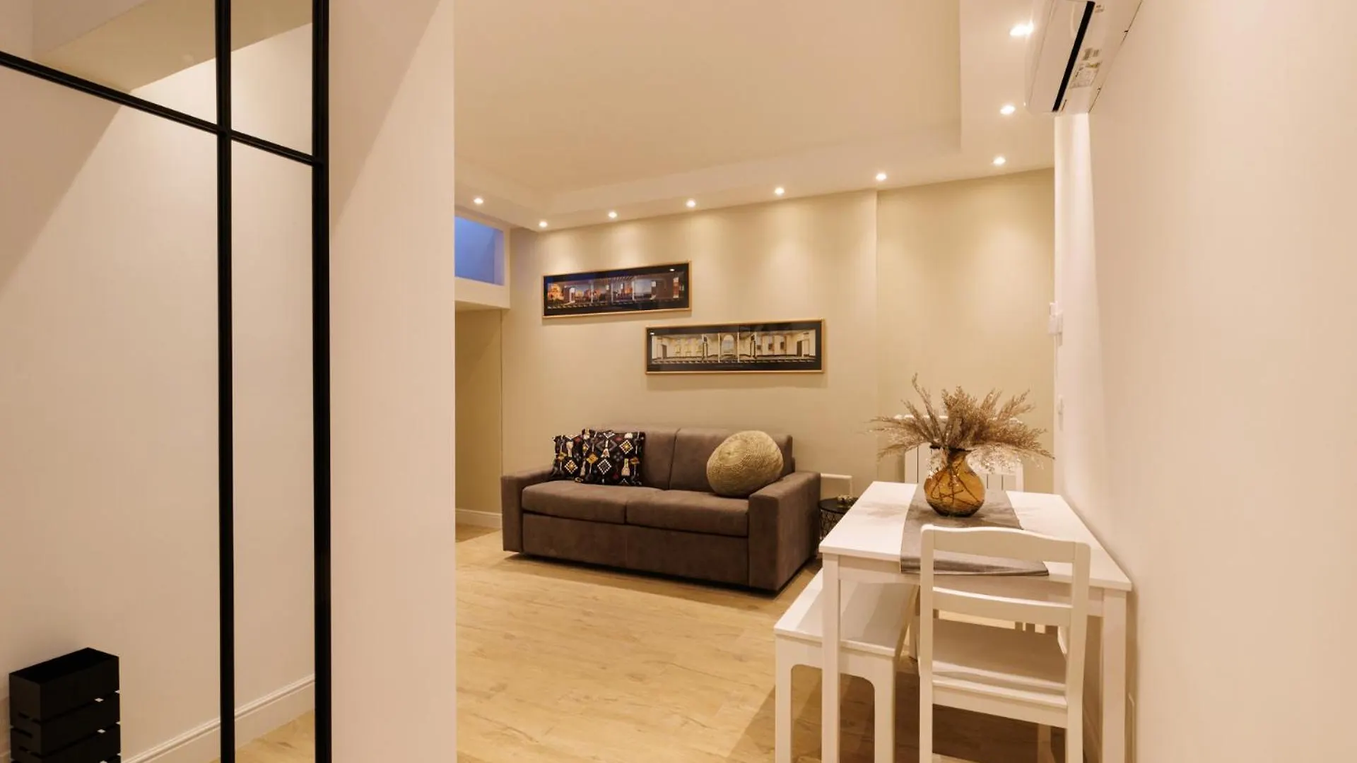 Apartment Vaticano Appartamento Suite Roma Centro Aura D4 Italy