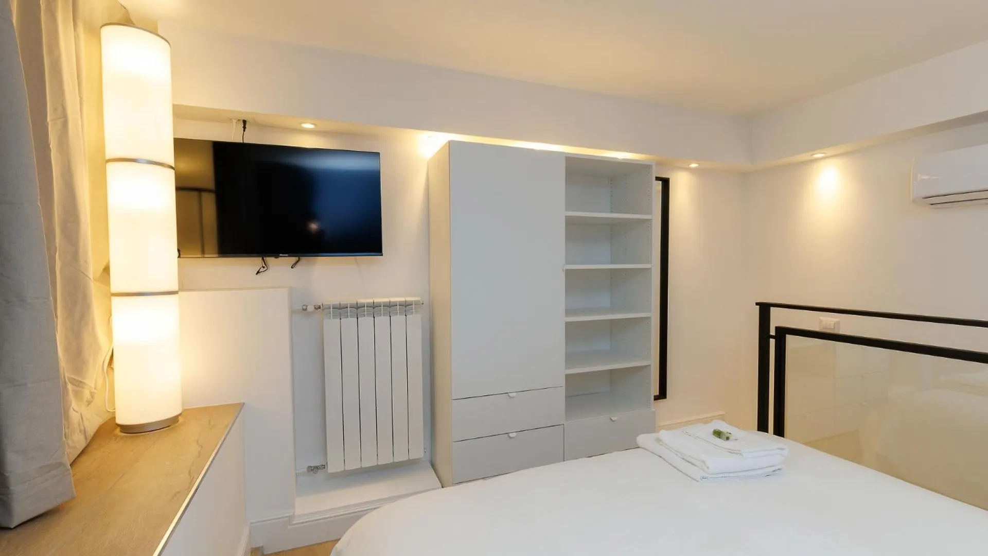 Apartment Vaticano Appartamento Suite Roma Centro Aura D4